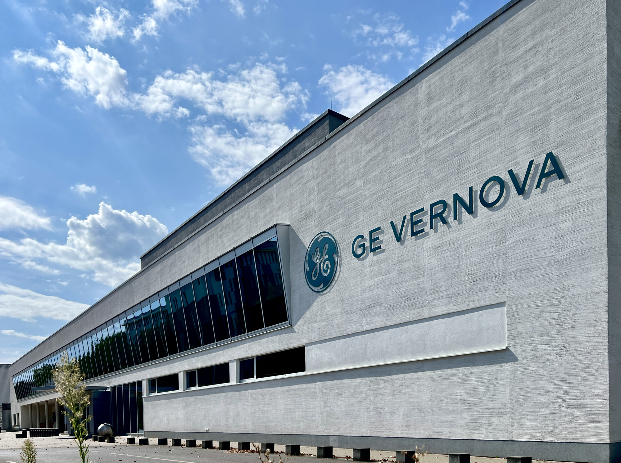 GE Vernova, 대규모 손실 기록! 거대 풍력 터빈, 2025년 혼합 성능 전망에 직면